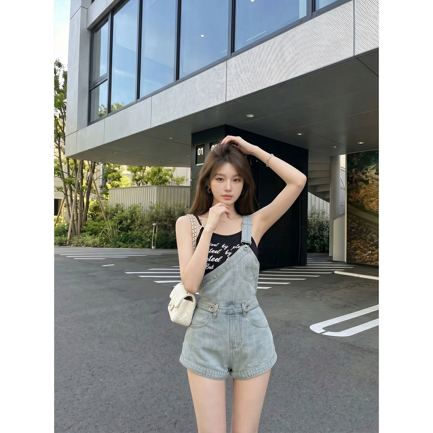专柜正品韩系单肩牛仔背带短裤女夏季设计感高腰显瘦减龄阔腿热裤