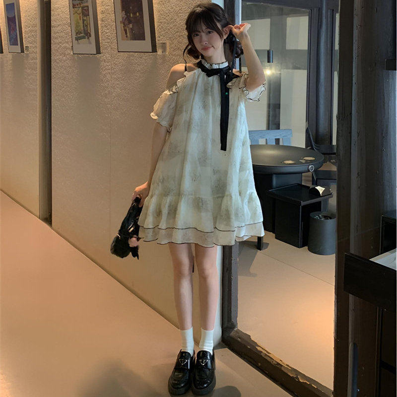 专柜正品法式温柔风挂脖露肩连衣裙女夏季新款蝴蝶结系带荷叶边显