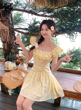 十三行正品小香风碎花度假风黄色方领连衣裙女夏季收腰荷叶边格纹
