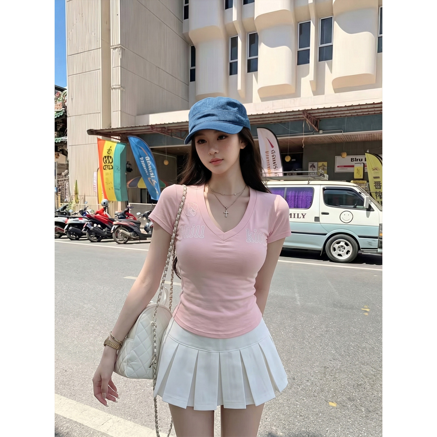 专柜正品韩系字母刺绣v领短袖t恤女夏季甜辣风修身显瘦辣妹小上衣