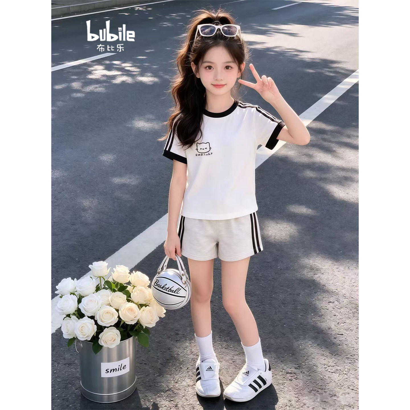 专柜正品女童夏季三条杠运动套装2026新款小猫短袖儿童侧边条纹短