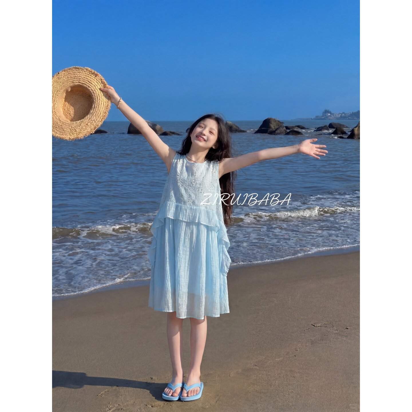 专柜正品女孩绝美连衣裙夏季2026新款中大童海边度假穿搭夏天超好
