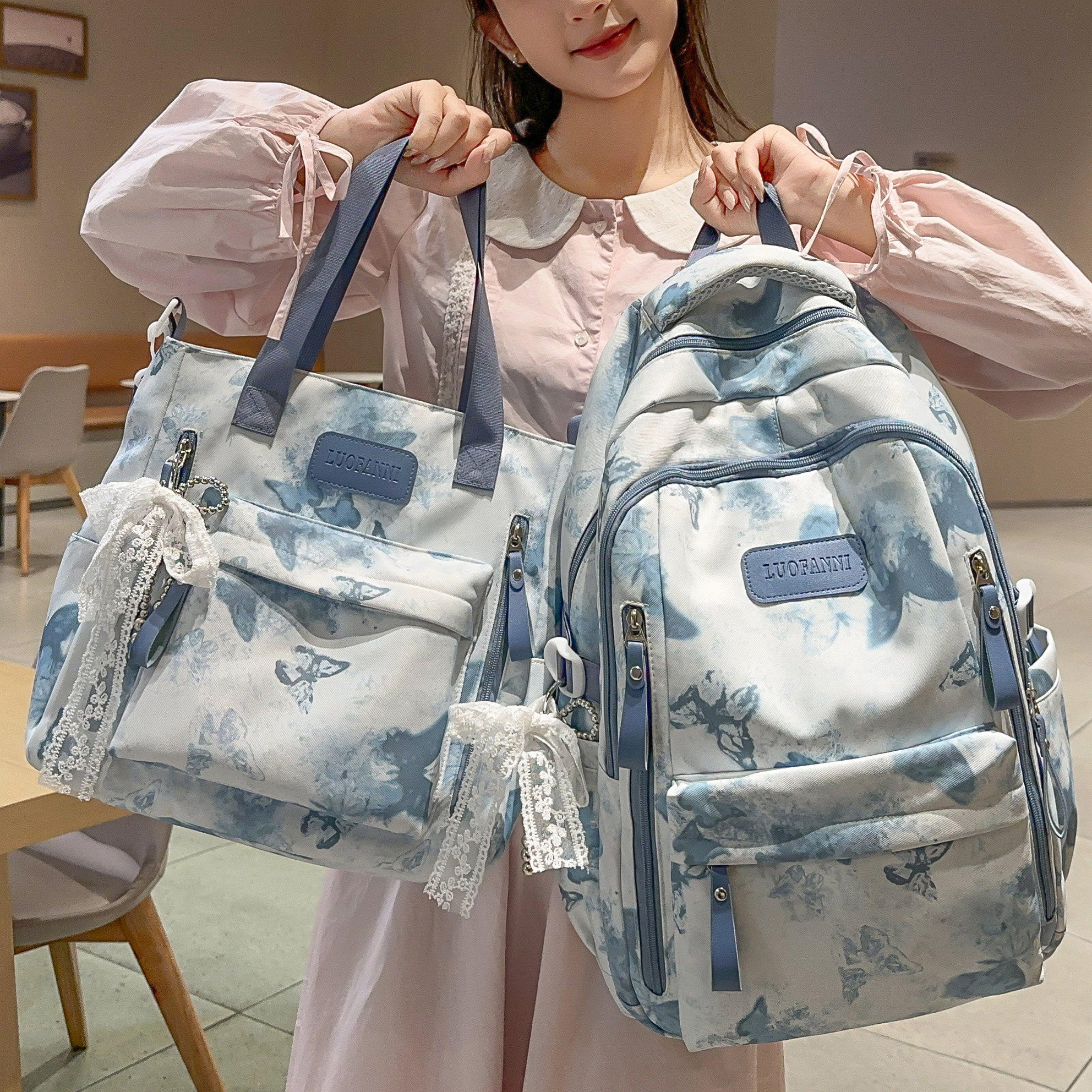 专柜正品高颜值书包女中国风扎染蝴蝶印花百搭双肩包初中高中生上