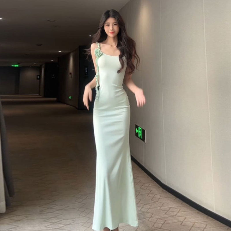 专柜正品御姐风性感紧身包臀鱼尾长裙海边拍照绝美吊带连衣裙2026