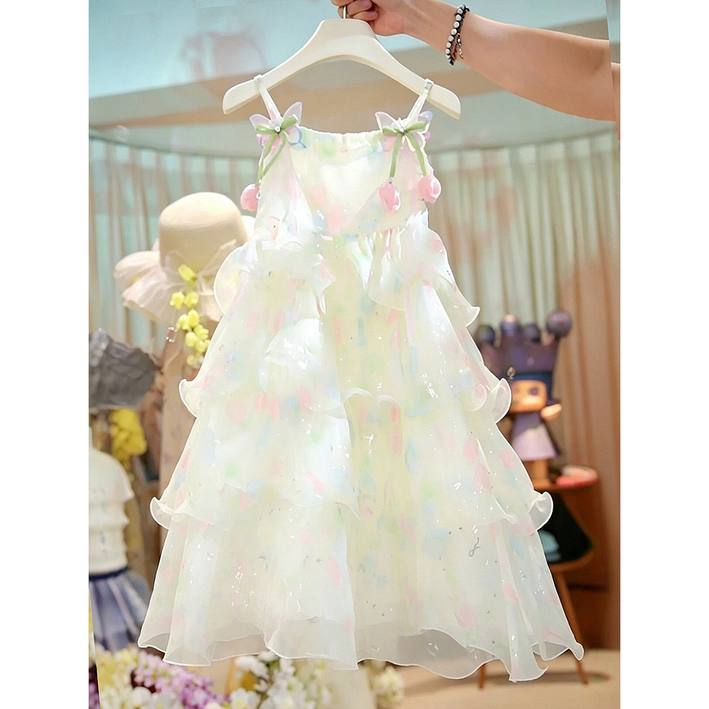专柜正品女童连衣裙夏季2026新款小女孩绝美吊带裙儿童独特漂亮公