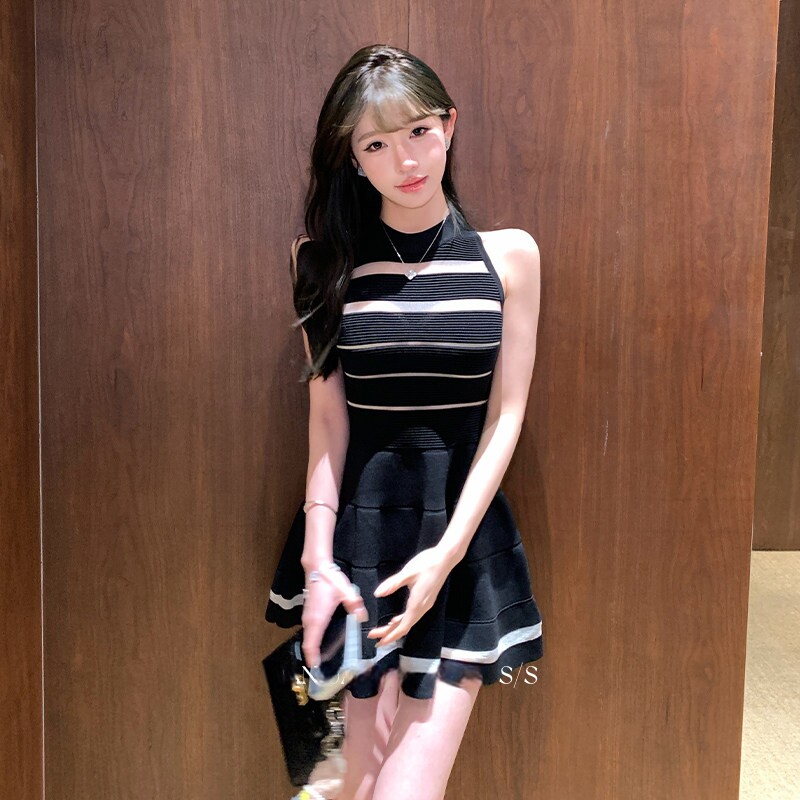 专柜正品元英欧尼 张元英同款拼纱横条纹针织两色无袖连衣裙女修