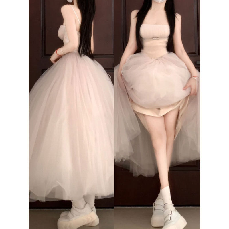 专柜高端法式超好看独特漂亮收腰网纱仙女裙设计感小众吊带连衣裙