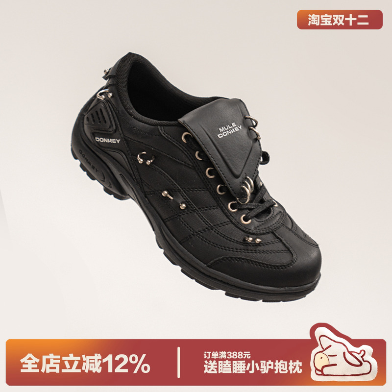多嘴驴Donkey黑色翻盖赛车鞋女秋季透气薄底运动鞋休闲铆钉德训鞋