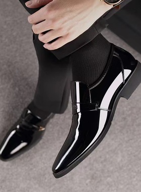 男士皮鞋软皮软底正装商务休闲鞋潮流透气亮面尖头上班鞋子男4647