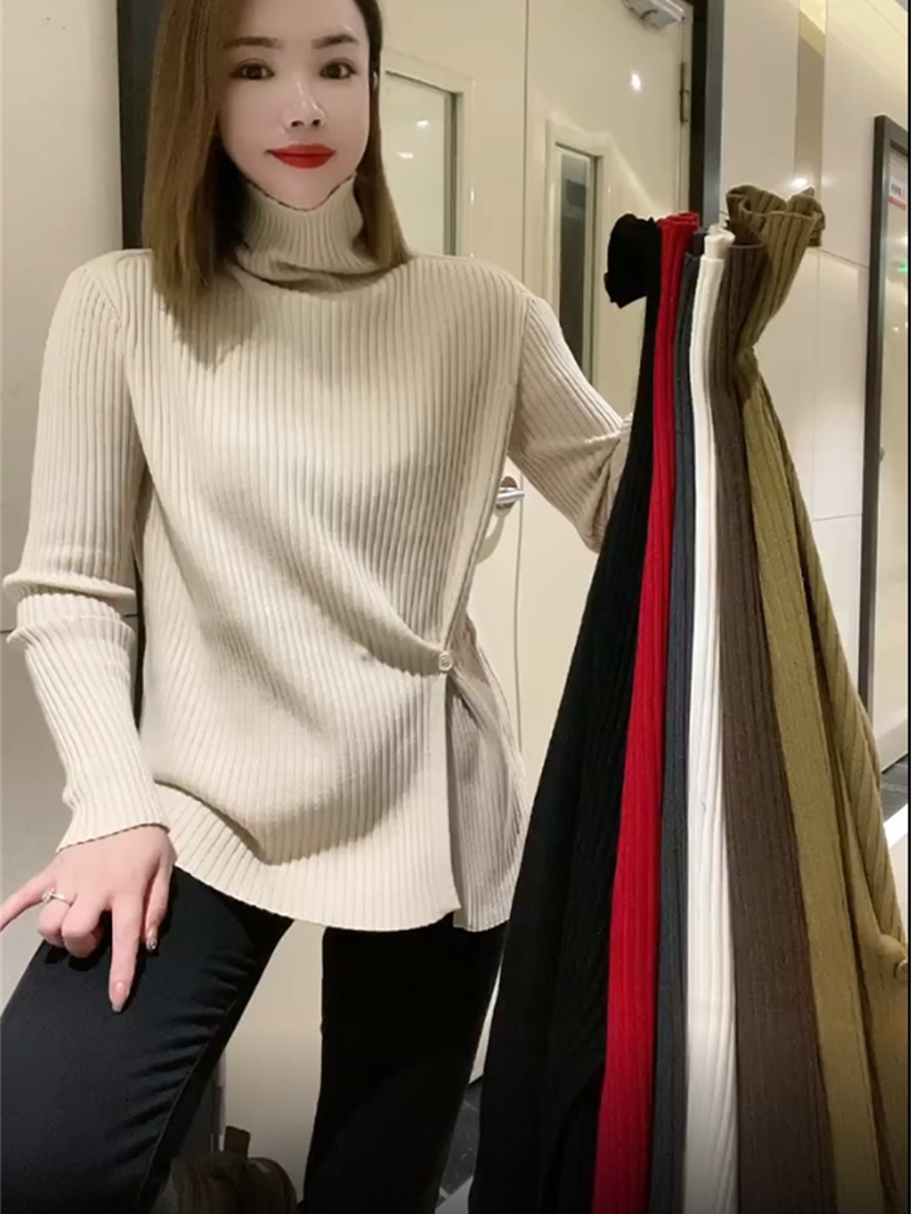 高领竖条修身打底针织衫女秋冬款设计感开叉显瘦百搭长袖套头毛衣