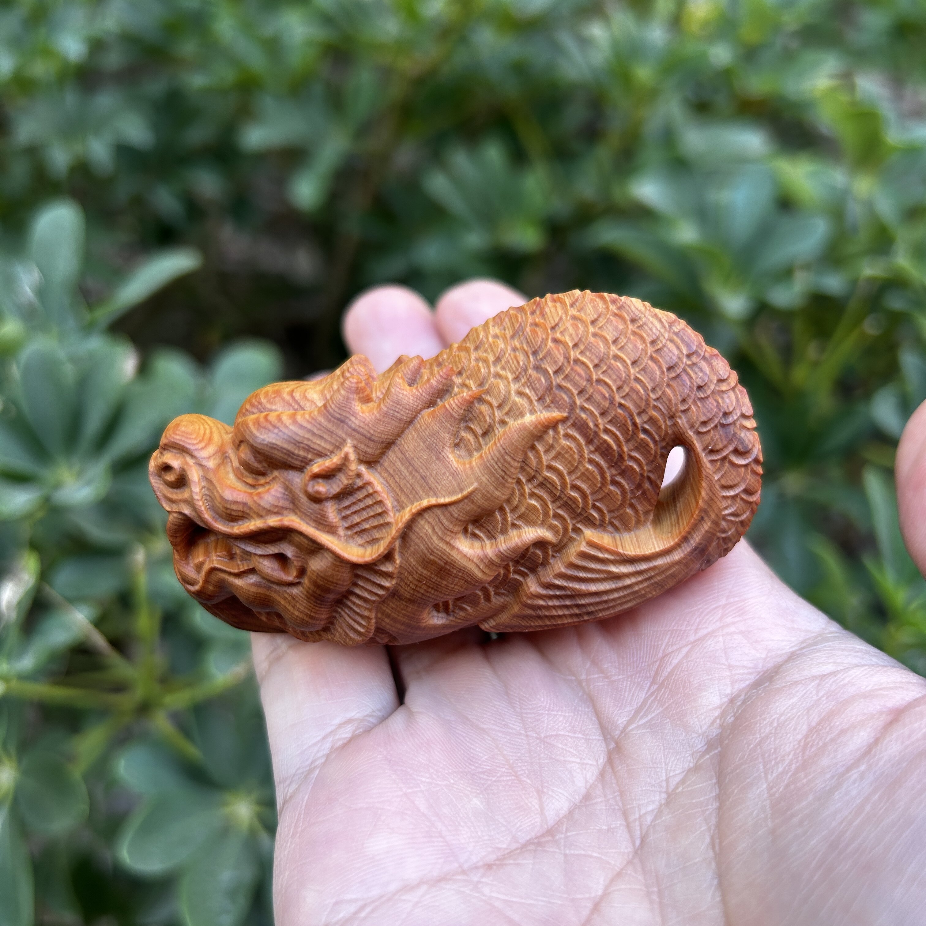 天然高油老料崖柏木雕刻鱼化龙吉祥瑞兽文玩手把件随身盘玩小摆件