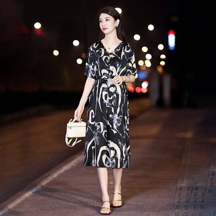 声雨竹印花真丝连衣裙夏季新款高端设计感休闲中长款女士桑蚕丝裙