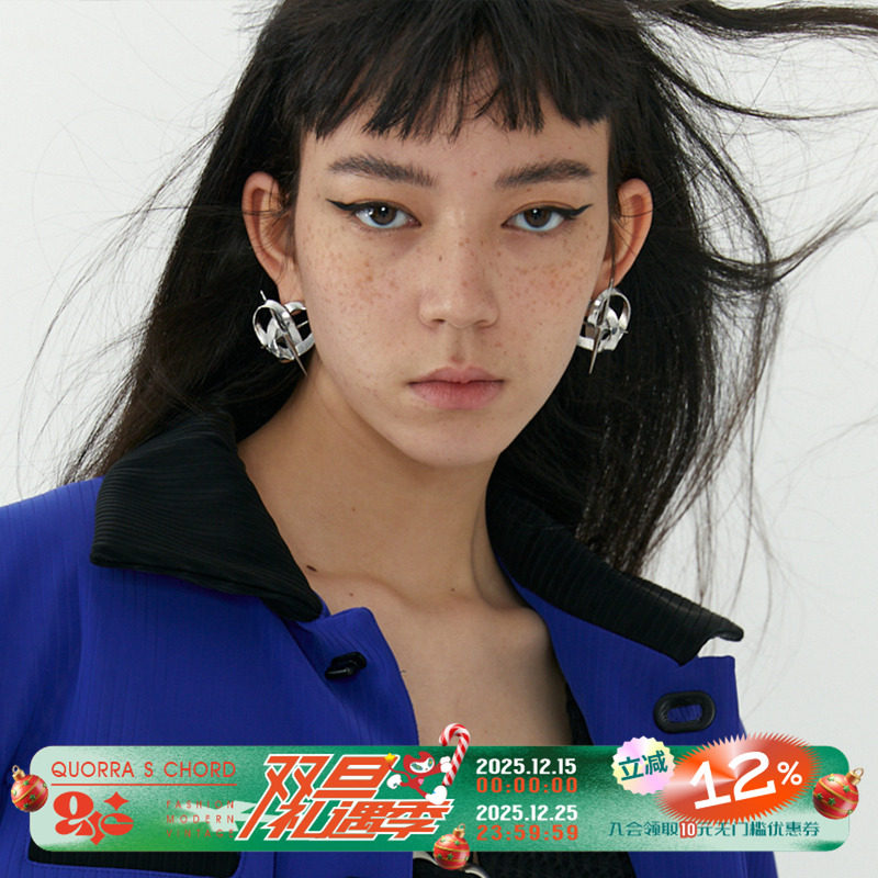 quorraschord原创缠绕银色丝带