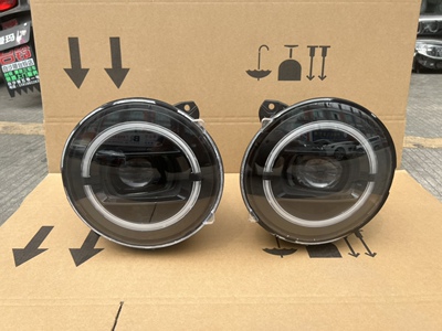 奔驰大G g55g63g550g500g350改装新款原厂熏黑几何多光束大灯尾灯