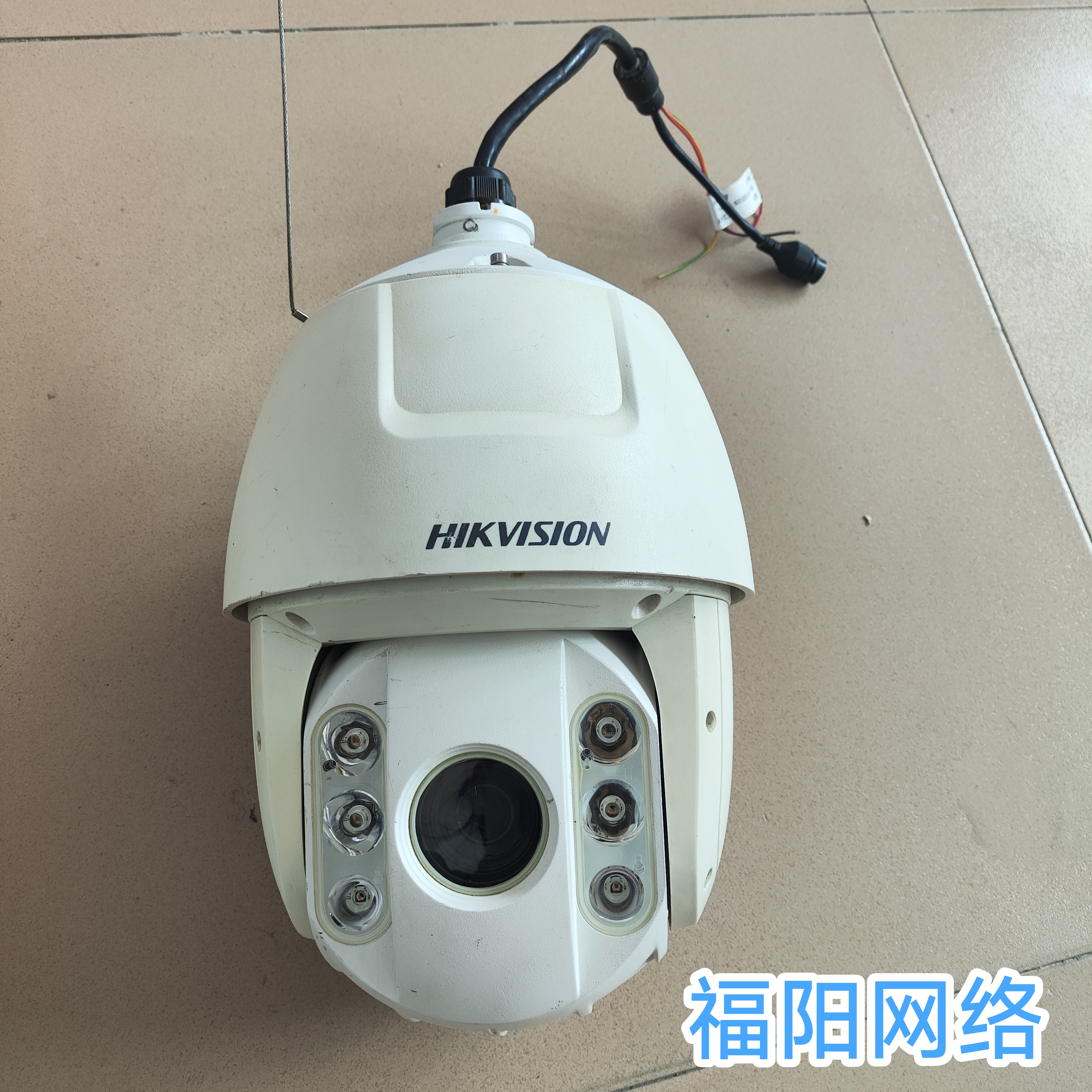 海康威视E系列6寸红外网络球机