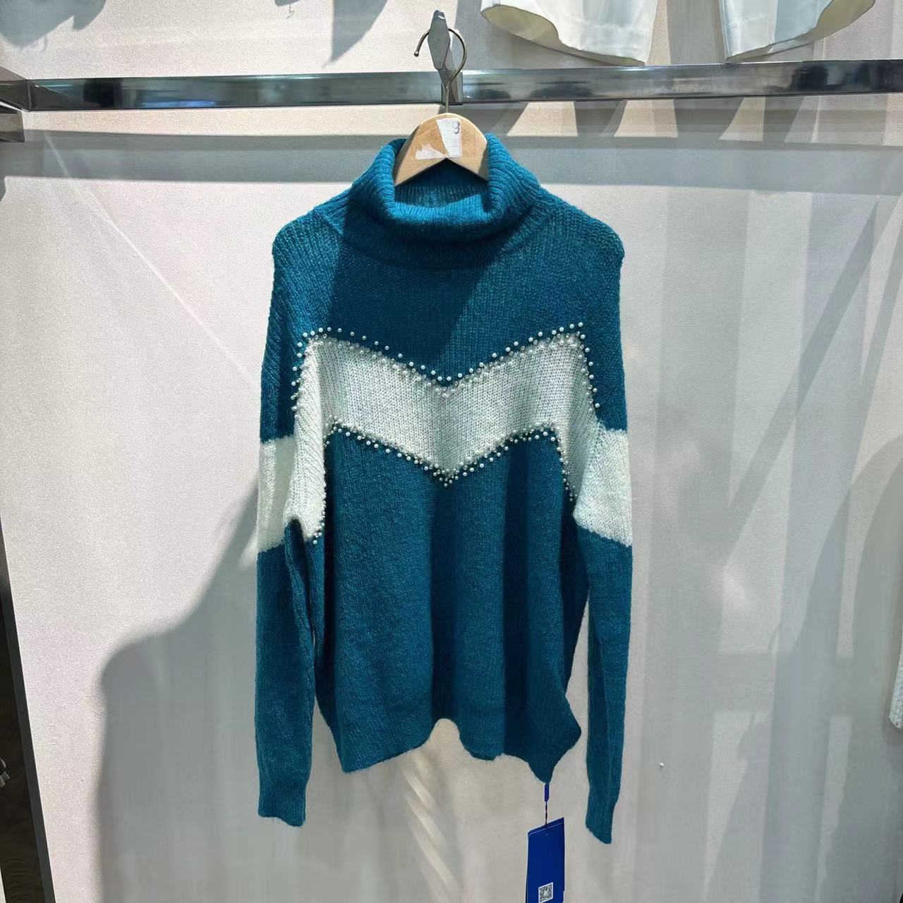 新款订珠宽松针织衫诗P高领