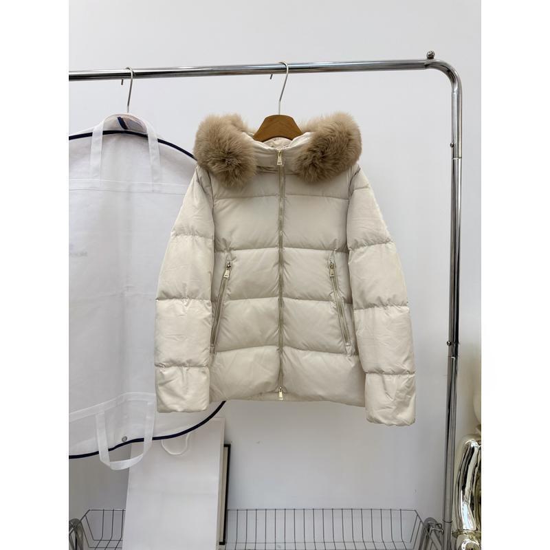 奶茶色大毛领连帽羽绒服女冬季厚时尚套装