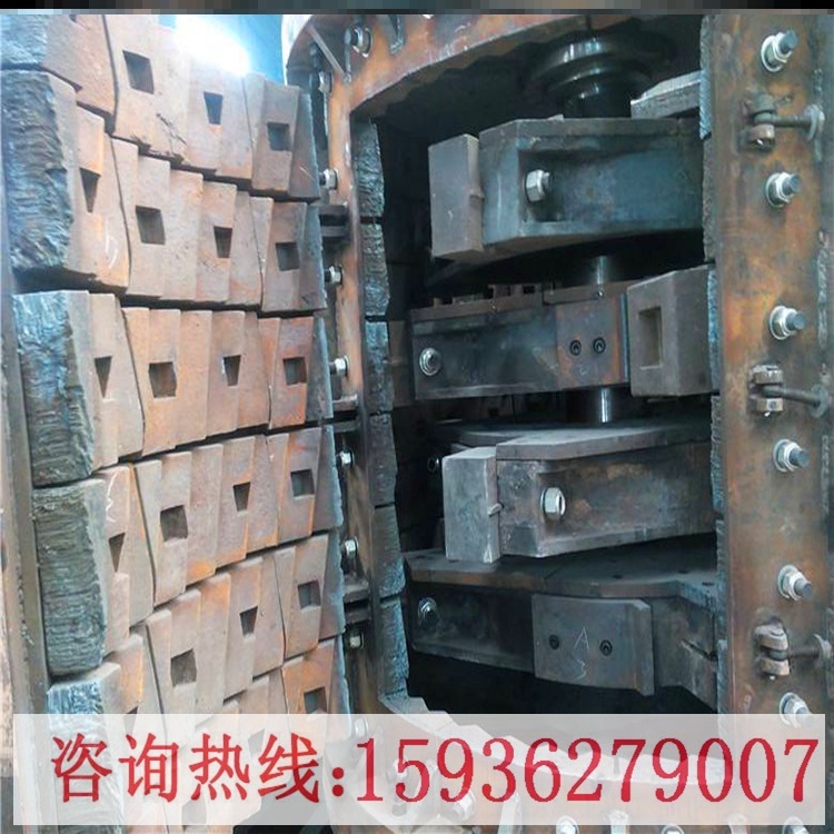 移动破碎机鹅卵石碎石机铁矿石大型新型开箱立式制砂机方解石液压