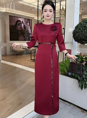 春夏高级感重工珠片订花宴会晚礼服修身女神美妈妈婚礼洋装连衣裙