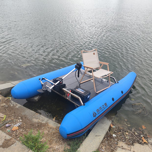 双体船浮筒船钓鱼平台船路亚筏钓野钓船便携充气浮筒撒网硬底板船