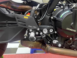 锋锐改装适用春风 800NK 升高后移脚踏 竞技升级轻量化改装配件