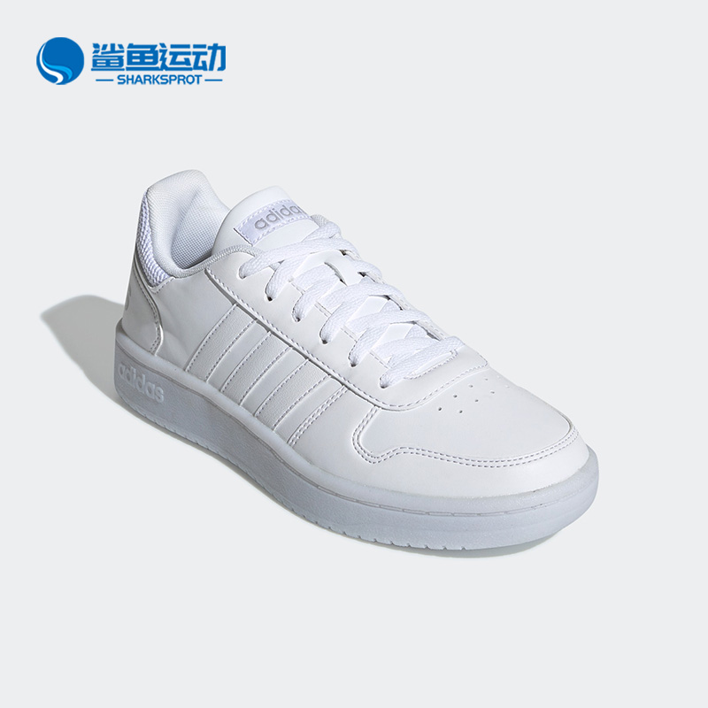 阿迪达斯女子运动板鞋EE7896