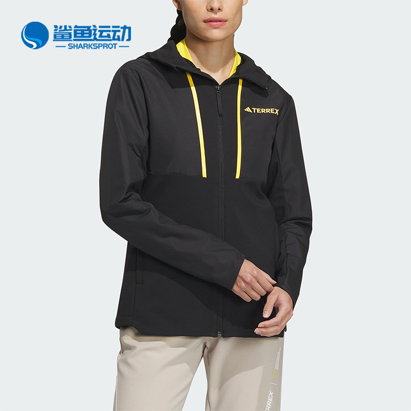 Adidas/阿迪达斯女士户外软壳衣
