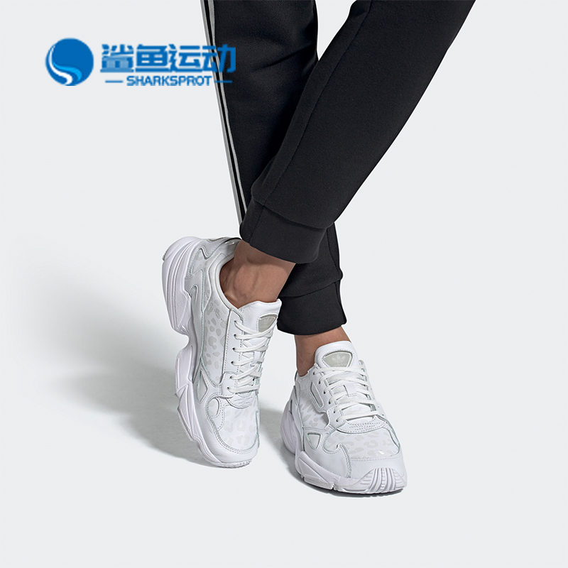 阿迪达斯女子休闲鞋EH2665