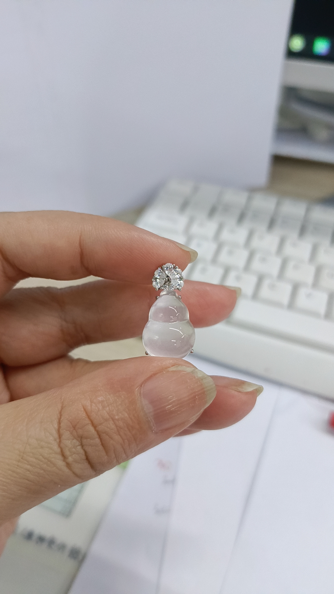 俄罗斯白玉葫芦吊坠
