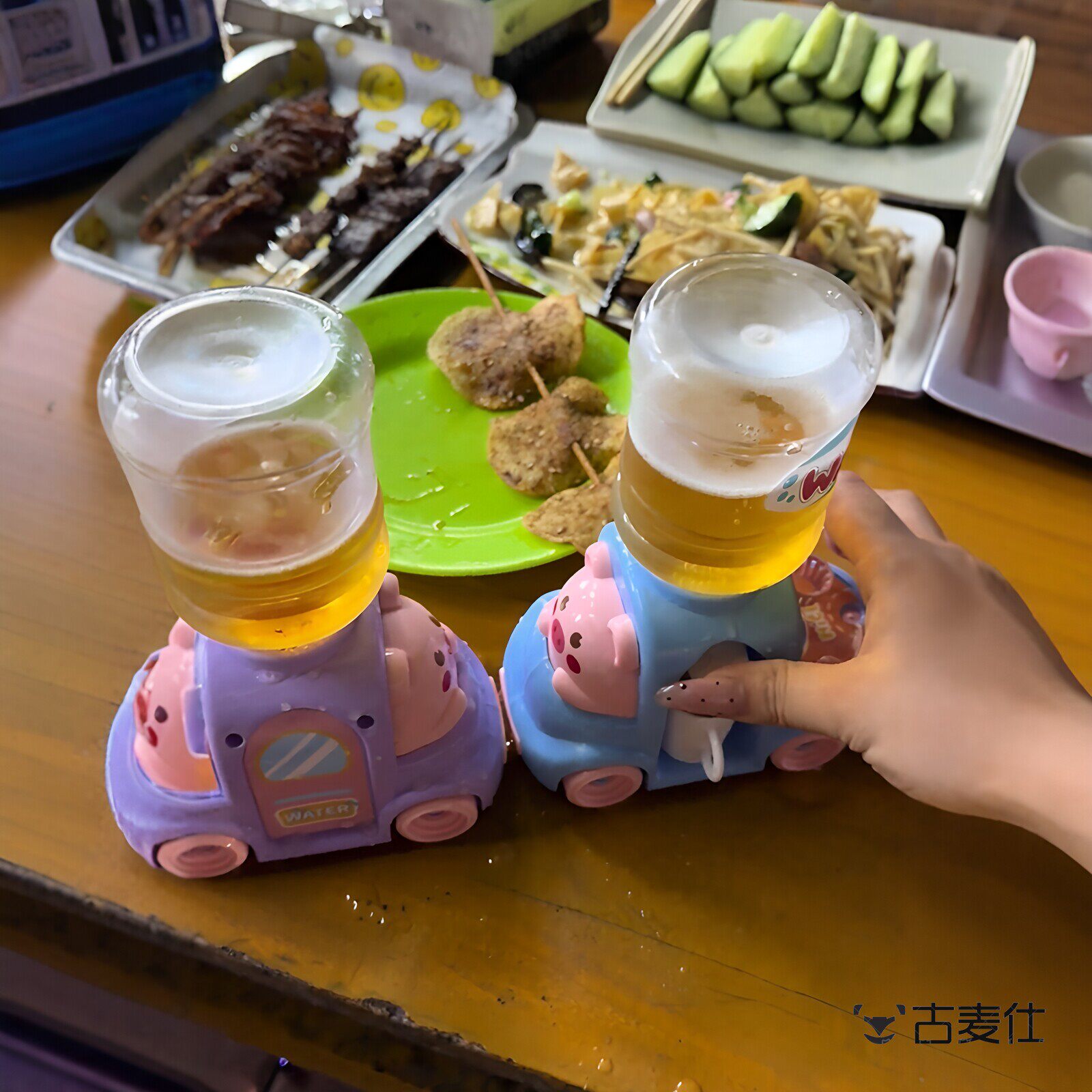 第88杯!迷你啤酒饮水机成年人朋友聚会撸串喝酒神器解压整人道具