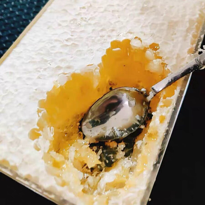 蜂巢Royaljelly野生巢蜜Honeycomb pure natural wild honey nest