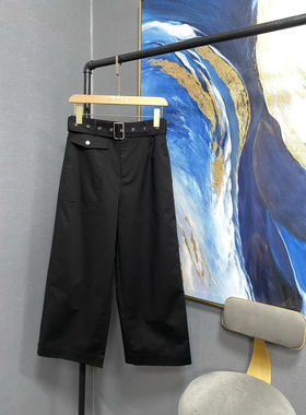M黑色有腰带左侧小兜盖设计八分阔腿裤MAI1PAT044