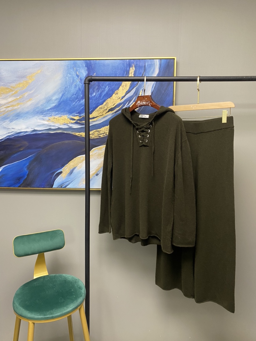 【V薏蔻】深绿色绵羊毛连帽针织衫 阔腿裤套装 单独840168682