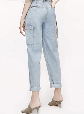 M浅蓝色双侧面大兜九分牛仔裤MBO2JEN012