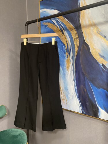 E黑色斜纹纹理微喇八分裤EA183PAT127