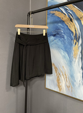 M黑色斜下摆腰部交叉带侧银色拉链短裙MAI1SKT022