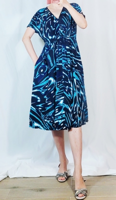 思思美代春夏新品湖水真丝