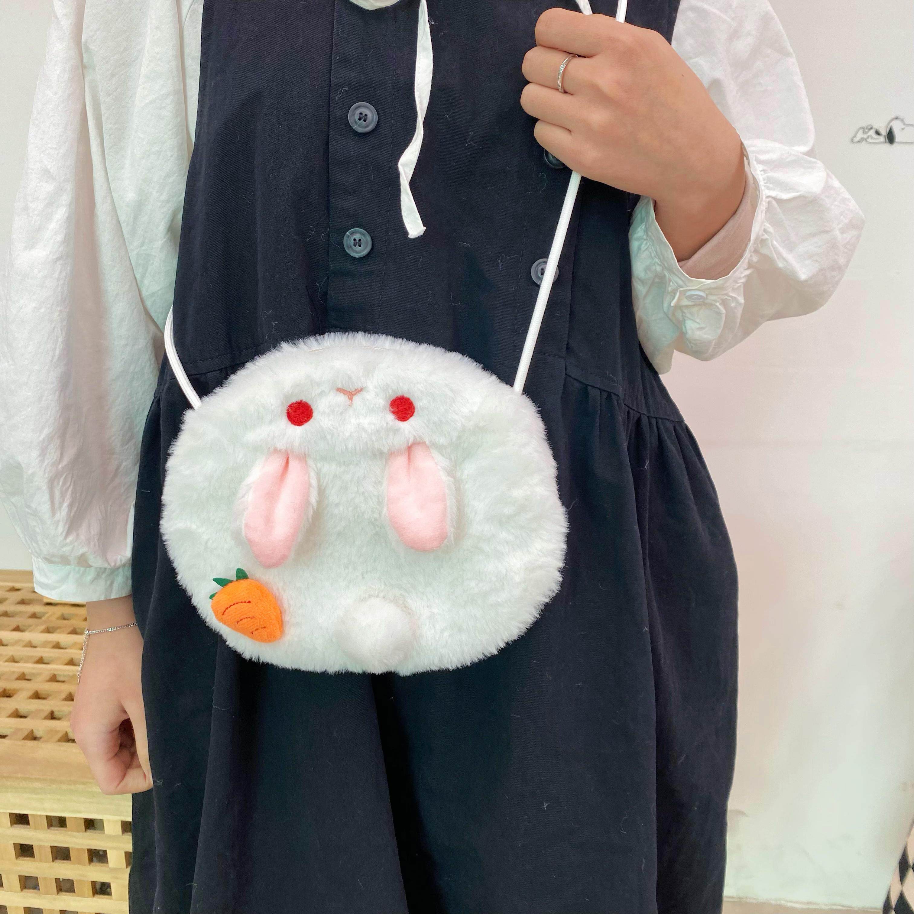 吉吉向上斜跨动物小休闲