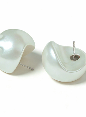 Jennie辛芷蕾同款瓷白月牙珍珠耳钉女c黑粉耳饰复古百搭气质新品