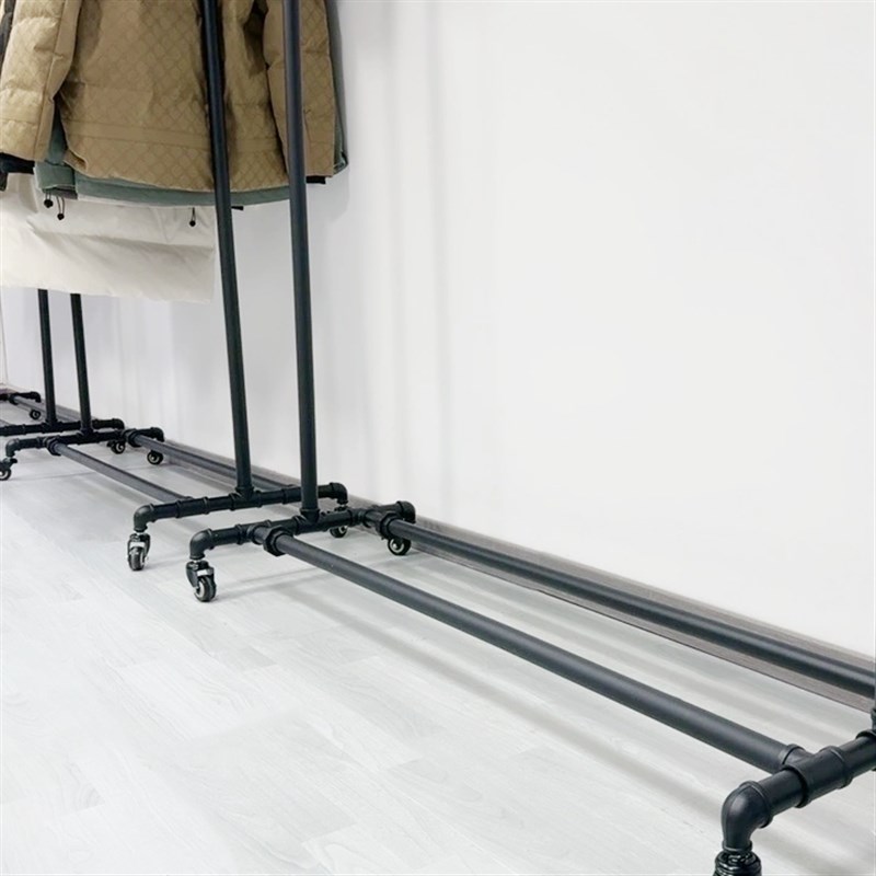 服装店展示架落地式挂衣架黑色带轮水管架铁艺复古龙门架衣服货架