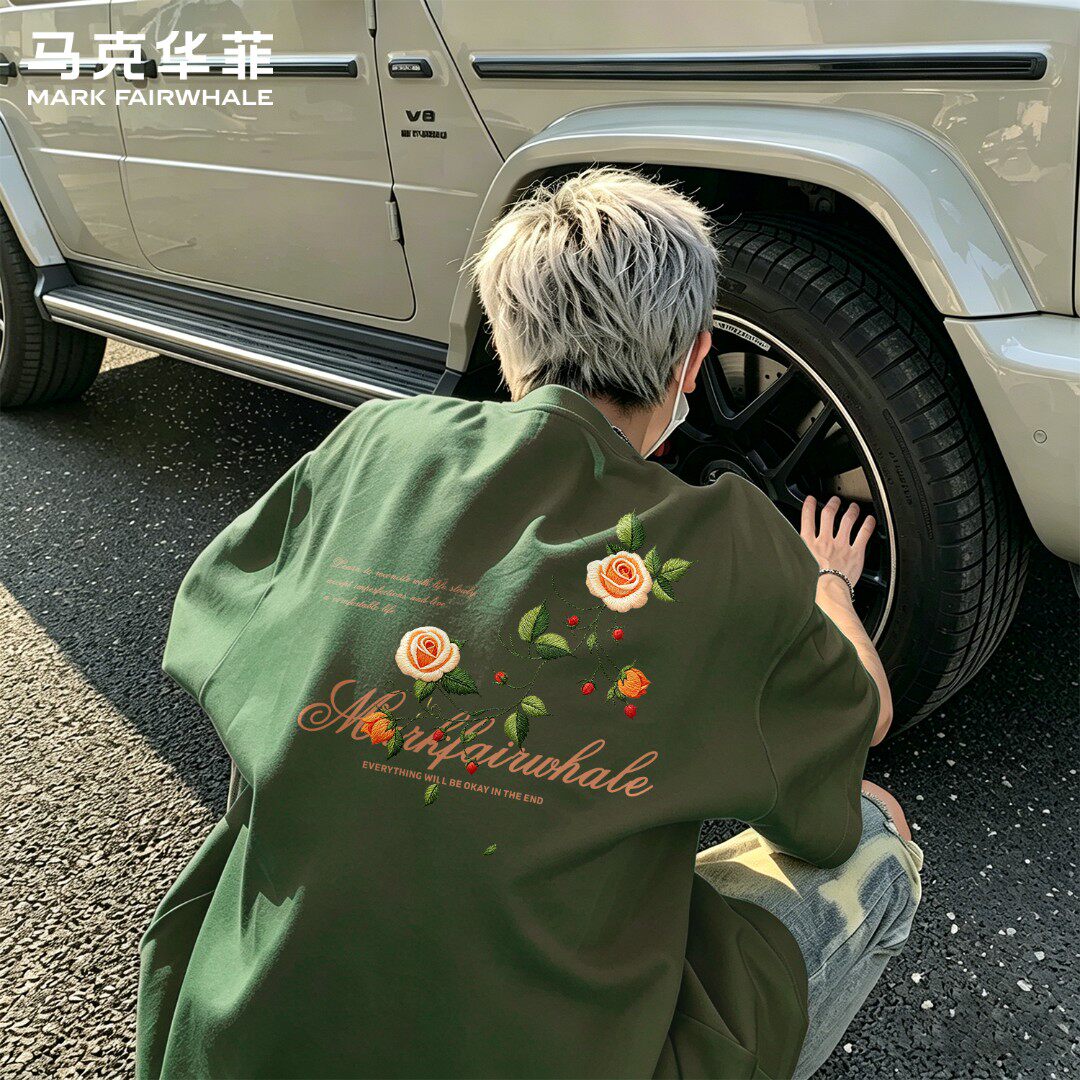 马克华菲男士玫瑰图腾短袖T恤