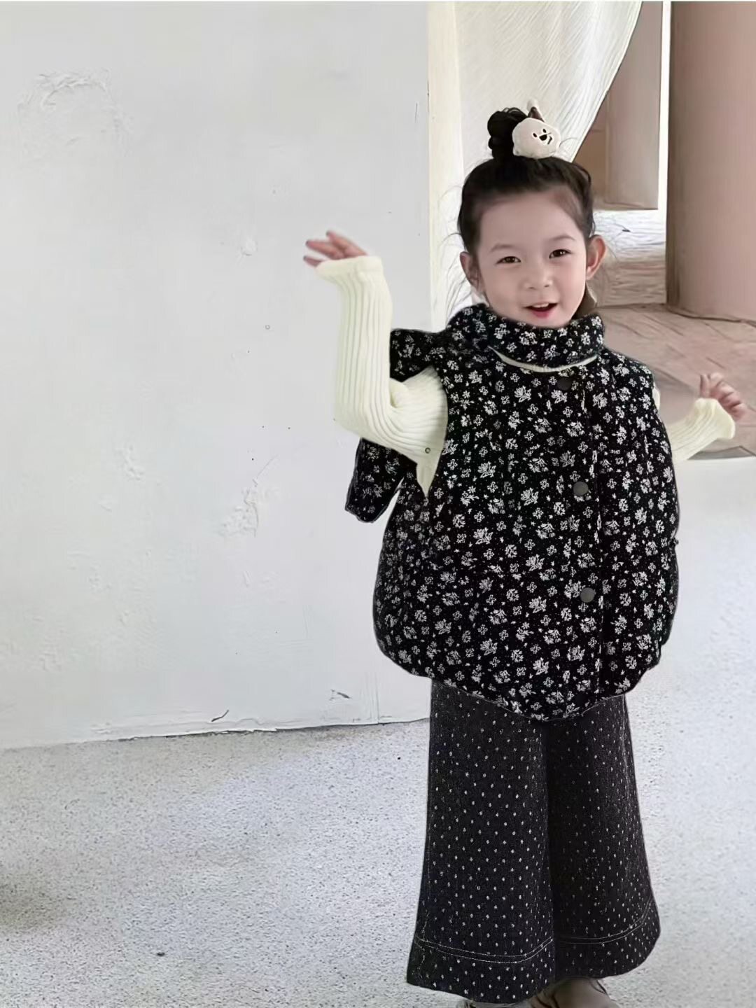 女童2025冬装时尚碎花加厚马甲女童加绒保暖冬季背心坎肩外穿外套