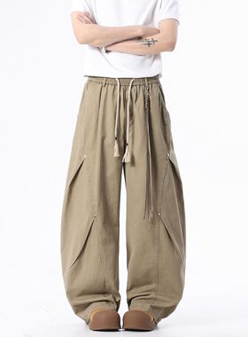 2026春夏季新款欧美日卡其色弯刀褶皱工装宽松直筒休闲裤男pants