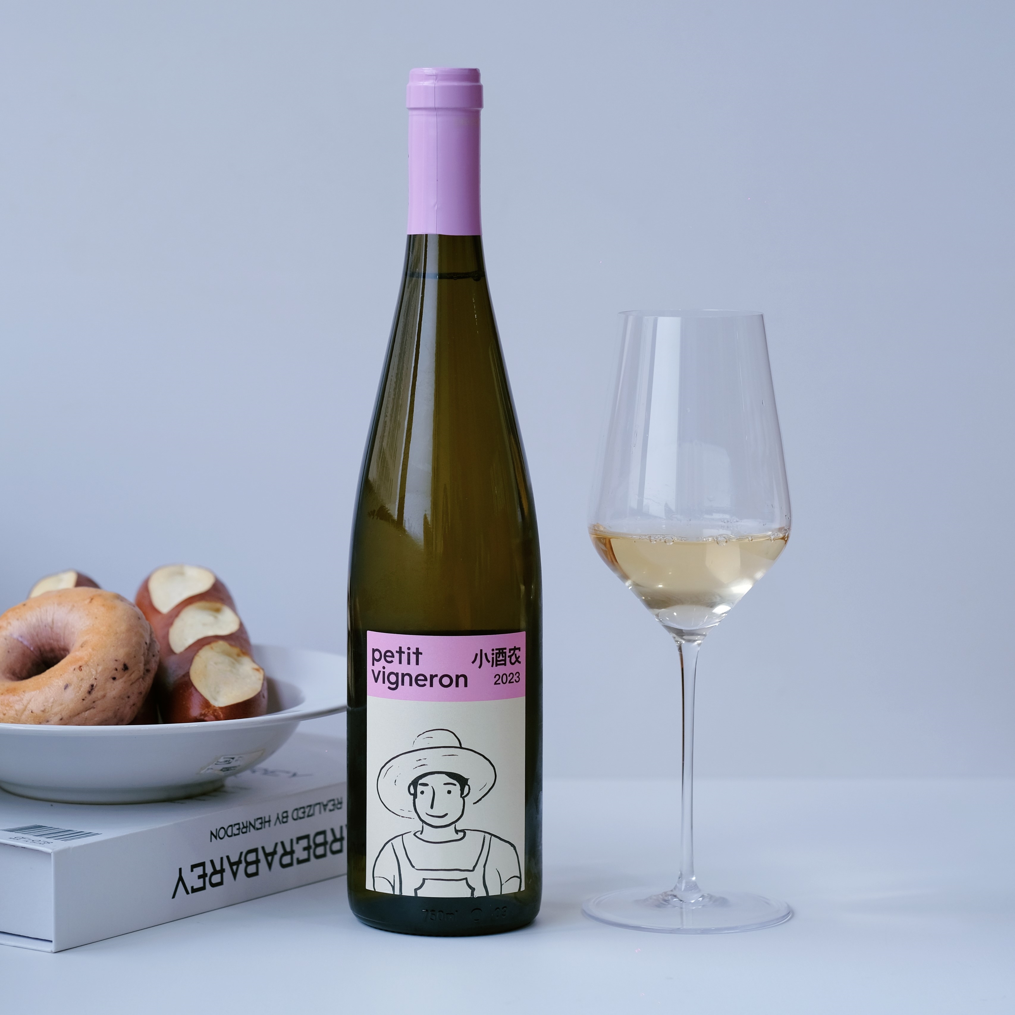 宁夏小酒农贵人香半甜白葡萄酒