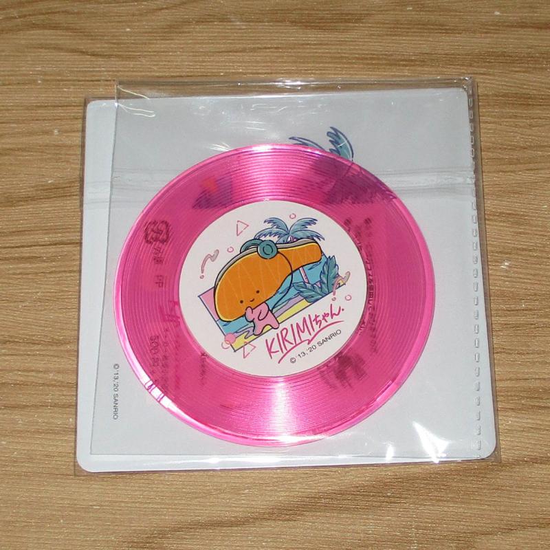 日本Sanrio正品Kirimi Chan三文魚 圓形迷你化妝鏡連收納套