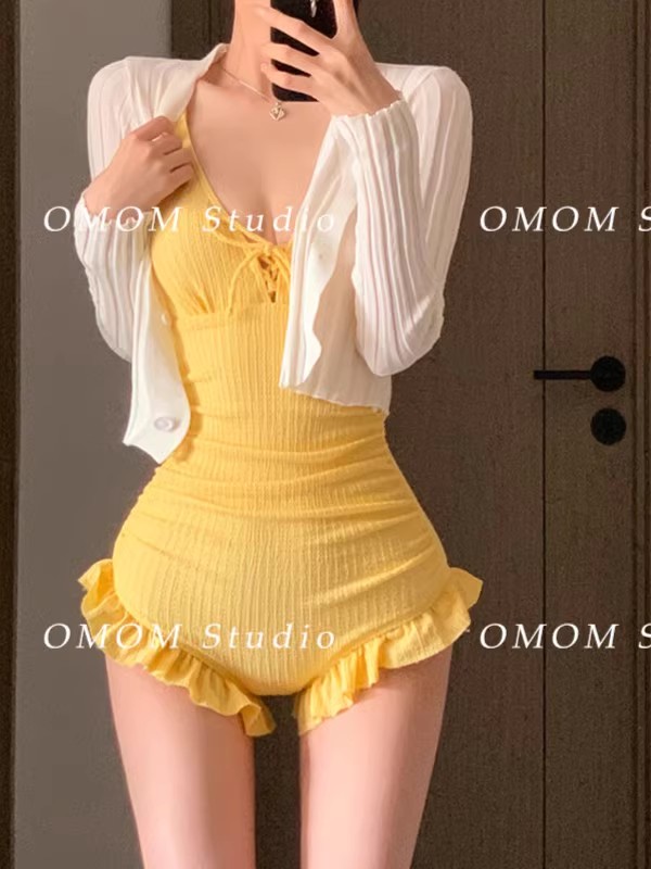 omom学生小清新连体泳衣遮肚修身显瘦带罩衫温泉度假游泳装