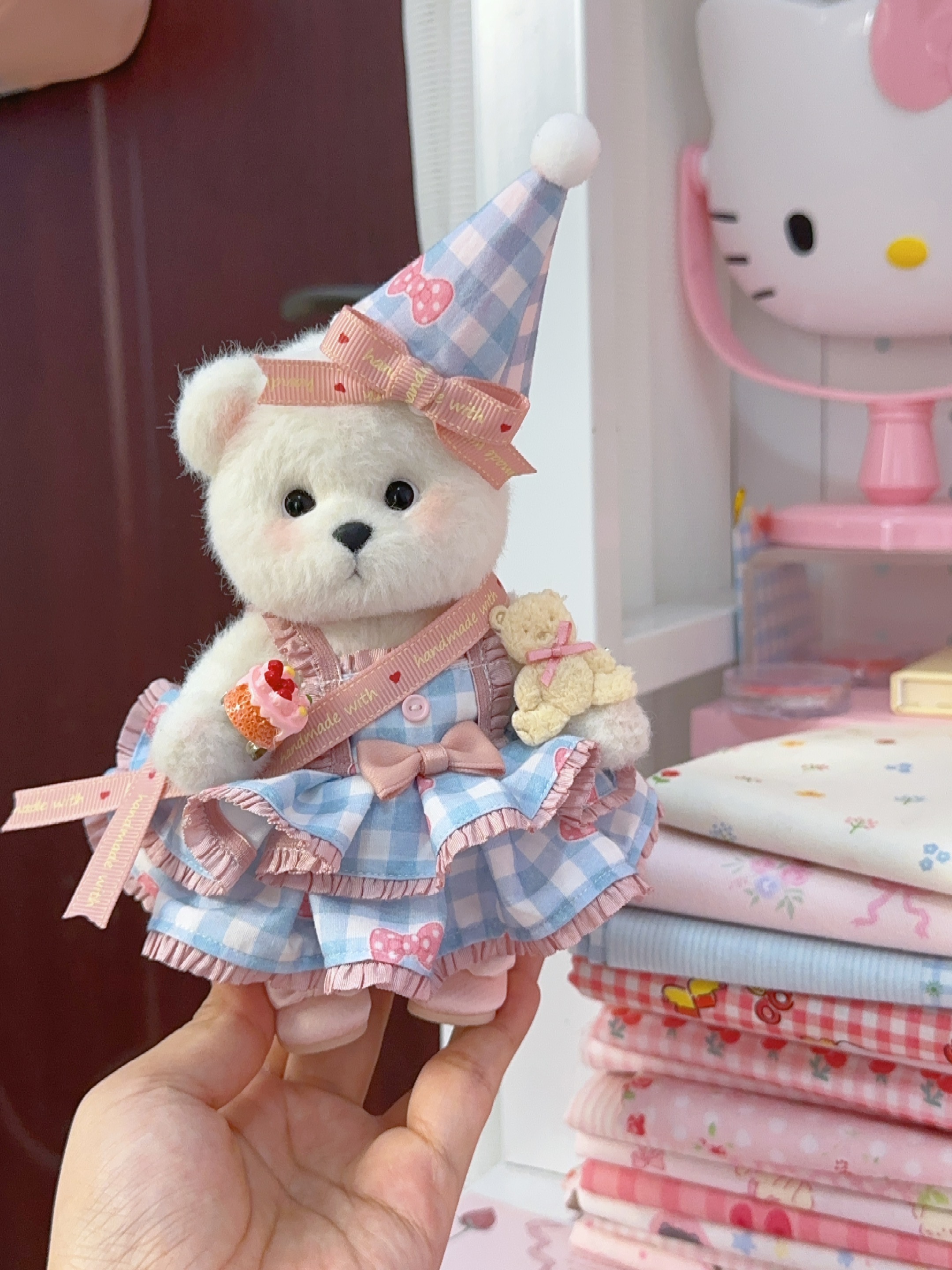 「生日派对」15㎝莉娜熊下面娃衣可爱小熊玩偶生日衣服粉蓝格子裙