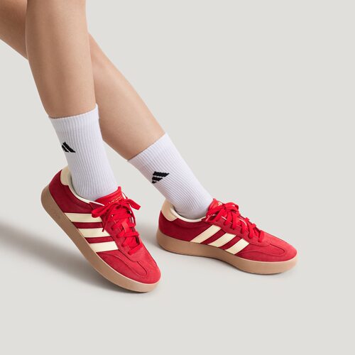 阿迪达斯男女低帮耐磨休闲板鞋