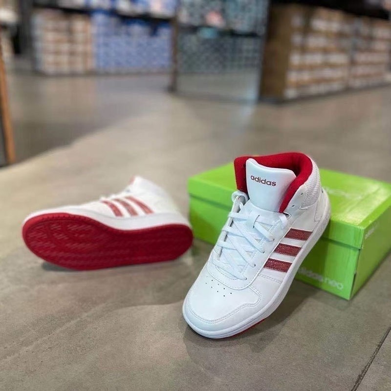 Adidas阿迪达斯休闲板鞋