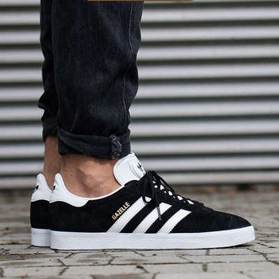 阿迪达斯男女运动休闲板鞋